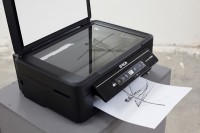 https://salonuldeproiecte.ro/files/gimgs/th-44_22_ Răzvan Botiș - Sketch For an Invitation, 2011 - Interactive installation - 3 copying machines, engraved.jpg